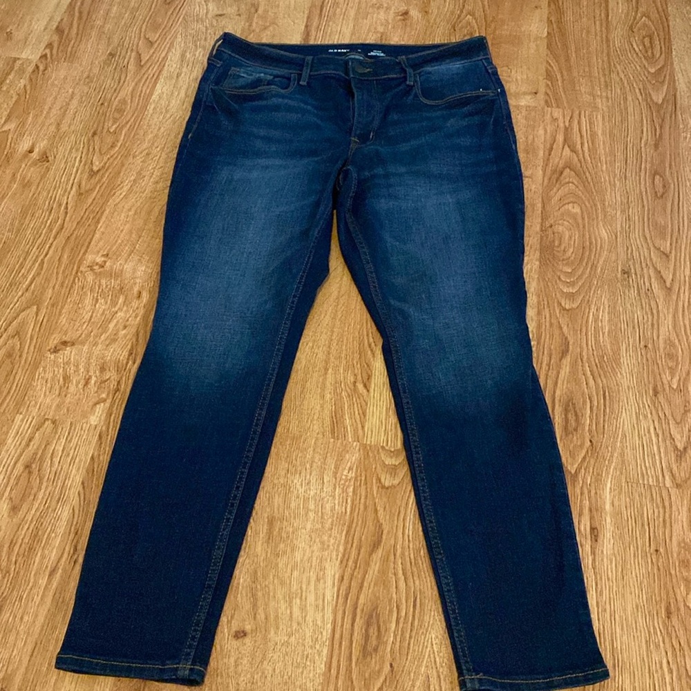 Old Navy midrise rockstar super skinny jeans! 12s. Never worn!